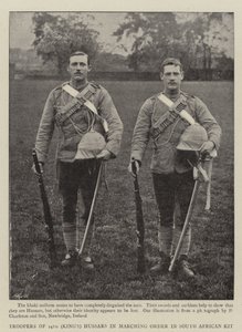 Güney Afrika Kitinde Yürüyüş Düzeninde 14. (Kral) Hussars Askerleri by English Photographer