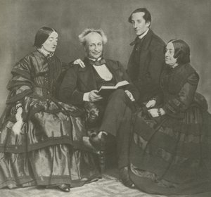 Viktorya dönemi aile grubu, 1857 by English Photographer