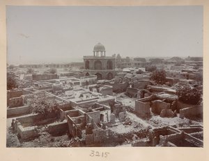 Purana Qila içindeki köy, Sher Mandal çevresinden görünüm, yaklaşık 1908-1911 (b/w fotoğraf) by English Photographer