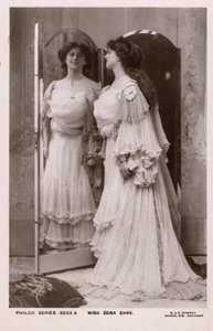 Zena Dare, İngiliz şarkıcı ve oyuncu (s/b fotoğraf) by English Photographer