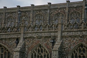Kilisenin güney tarafında bir detayı gösteren by English School