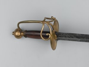 Ejderha kılıcı, 1700 by English School