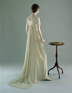 Abiye elbise, 1800 (pamuk muslin ve cam boncuklar) by English School