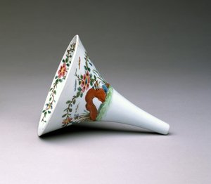 Famille Rose Şarap Hunisi, Worcester Porselen, 1753-55 (emaye porselen)