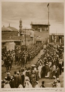 General Maude komutasındaki İngiliz birliklerinin Bağdat