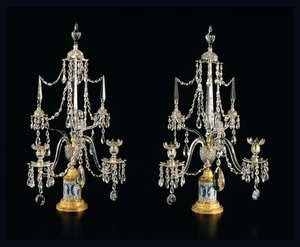 George III Şamdan, c.1790 (kesilmiş cam, ormolu ve kama ağacı jasperware)
