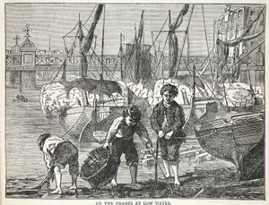 Düşük suda Thames üzerinde by English School