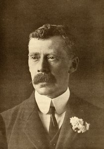Sir Arthur Thomas Quiller-Kanepe (1863-1944) (taş)