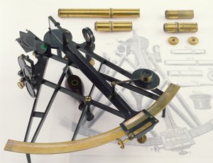 On İnç Sekstant, muhtemelen George Adams (1750-95), satıcı William Healer (1763-1815) tarafından imzalanmış (orijinal oksitlenmiş cilalı pirinç)