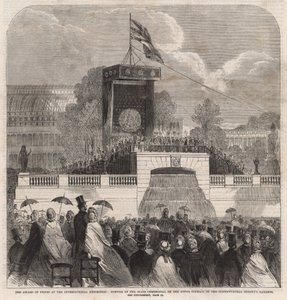 Uluslararası Sergide ödül töreni by English School
