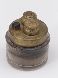 Seyahat hokkası, c.1815 (mürekkep hokkası) by English School