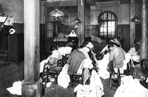 Saint Lazare kadın hapishanesindeki çalışma odası, Paris, 1931.