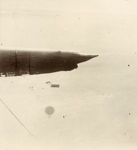 Balondan aşağıya, platoya bakarken. Sir Ernest Henry Shackleton