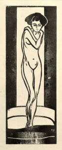 Kollarını kavuşturmuş çıplak kız ayakta by Ernst Ludwig Kirchner