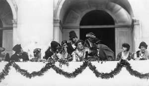 Jedermann performansı, Salzburg Festivali, Avusturya, 20. yüzyıl by Ernst Maier