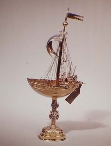 Nef, c.1610 (koli yaldızlı gümüş) by Esaias Zur Linden
