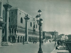 Riva degli Schiavoni ile Doges Sarayı