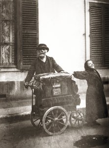 Organ Player, c.1898-99 (jelatin gümüş baskı) by Eugène Atget