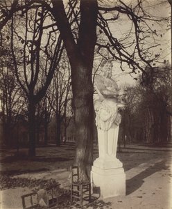 Versay, Parkın Köşesi, 1904. by Eugène Atget