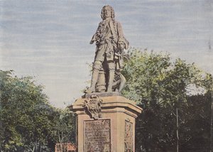 Mahe Labourdonnais Heykeli, Place Du Gouvernement by European Photographer