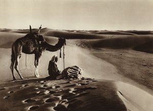 Çölde ibadet etmek (s/b fotoğraf) by European Photographer