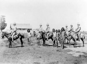 Atlı Piyade Tarafından Getirilen Dacoitler, 1890 dolayları