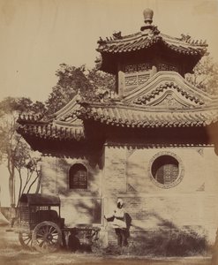 Pekin Yakınındaki Cami Başkomutan ve Lord Elgin tarafından işgal edildi, Ekim 1860 by Felice Beato