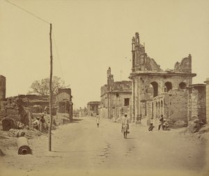 Cawnpore Yolu, Lucknow by Felice Beato