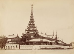 Saray Mandalay (Evrenin Merkezi) by Felice Beato