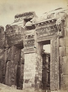Heliopolis veya Baalbek arkeolojik bölgesinde Jüpiter Tapınağı veya Güneş Tapınağı