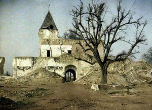 Ağır hasarlı kale ve III. Napolyon