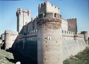 Juan II için 1440 yılında inşa edilen Castillo de la Mota