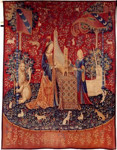 Tek Boynuzlu At Hanımının Perdesi (Tek Boynuzlu Atın Hanımı): işitme. 1484 ve 1500 yılları arasında yapılmış yün ve ipek goblen. Chateau de Boussac, Creuse. karartmak 3,7x4,7 m. Paris, Ulusal Orta Çağ Müzesi, Thermes de Cluny by Flemish School