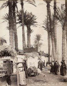 Nil kıyısında köy by Félix Bonfils