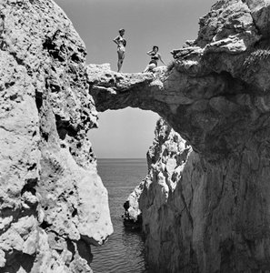  by Fosco Maraini
