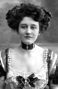 Elizabeth Firth, oyuncu, 1908.
