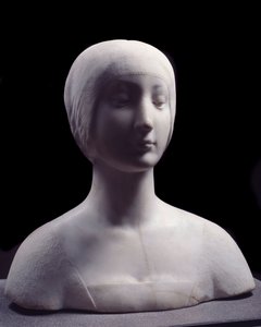Beatrice d"Aragon adında genç bir kadının büstü. Francesco da Laurana