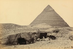 Mısır ve Filistin: Kefren piramitleri ve Giza, Yukarı Mısır'daki kaledeki mezarlar
