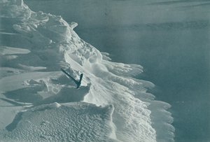 Büyüyen Buz Ayak, Cape Evans, c1911, 1913 by Frank Debenham