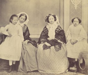 Elise Höusermann, Hermine, Marie ve Marie Antoine, 1850