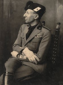 Albüm MVSN- Blackshirts: Augusto Turati üniformalı Milis