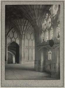Gloucester Katedrali - Manastırlar: Güney ve Batı Sokakları