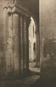 Kamera Çalışması: Ely Katedrali: Normanların Anıları, 1903.