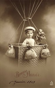 Balast olarak çok para ile bir balon yükselen çocuk içeren 1913 Yeni Yıl kartı by French Photographer