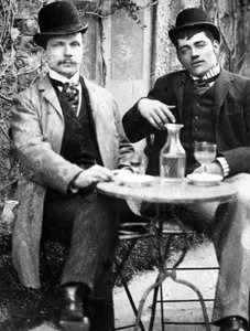Bir şato (Ducos) ve bir kafenin terasında oturan ve absinthe içen arabacısı - fotoğraf, 1890 dolayları by French Photographer
