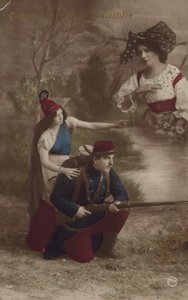 Bir asker Liberty tarafından yönlendirilir ve evini düşünür (renkli fotoğraf) by French Photographer