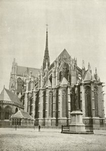 Amiens, La Cathedrale, Abside (b/w fotoğraf) by French Photographer