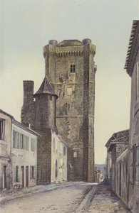 Bassoues, Donjon by French Photographer