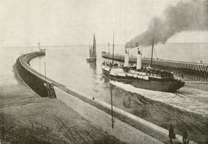 Boulogne-sur-Mer, Les Jetees (b/w fotoğraf) by French Photographer