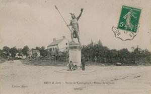 Gien (Loiret), Vercingetorix Heykeli. 1913 yılında gönderilen kartpostal. by French Photographer